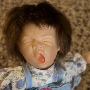Gi-Go Toys My Pals 8" Doll Expressive Face 1998 Sleepy Girl